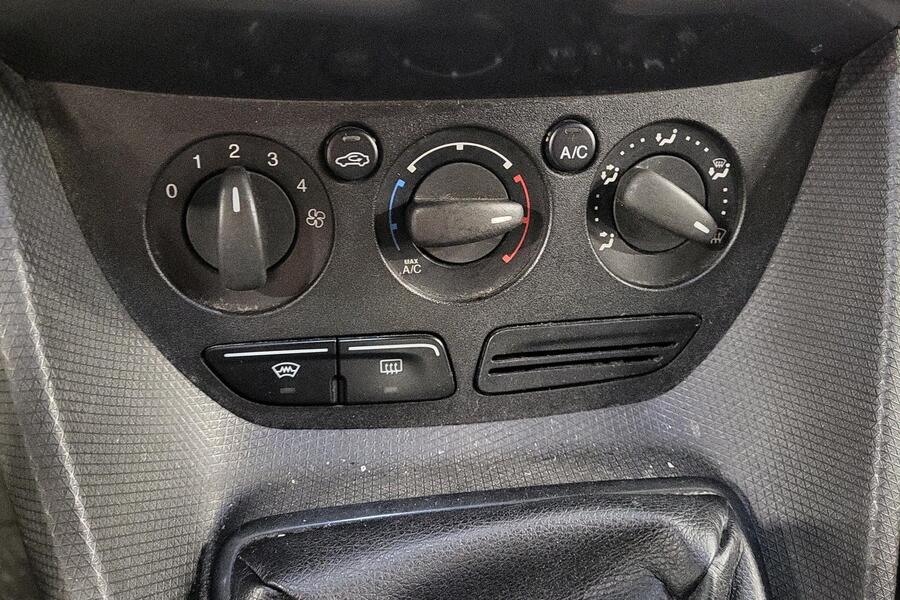 Ford Transit Connect vaihtoauto