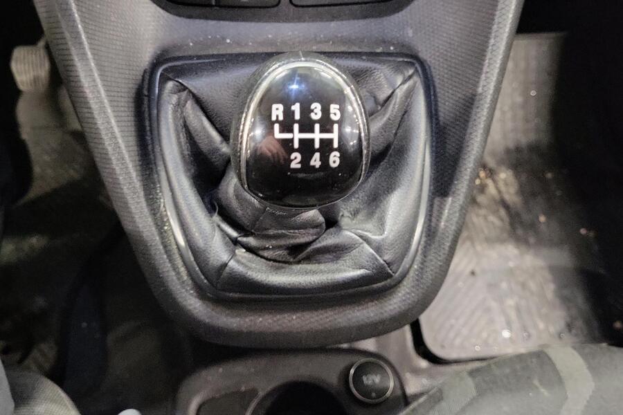 Ford Transit Connect vaihtoauto