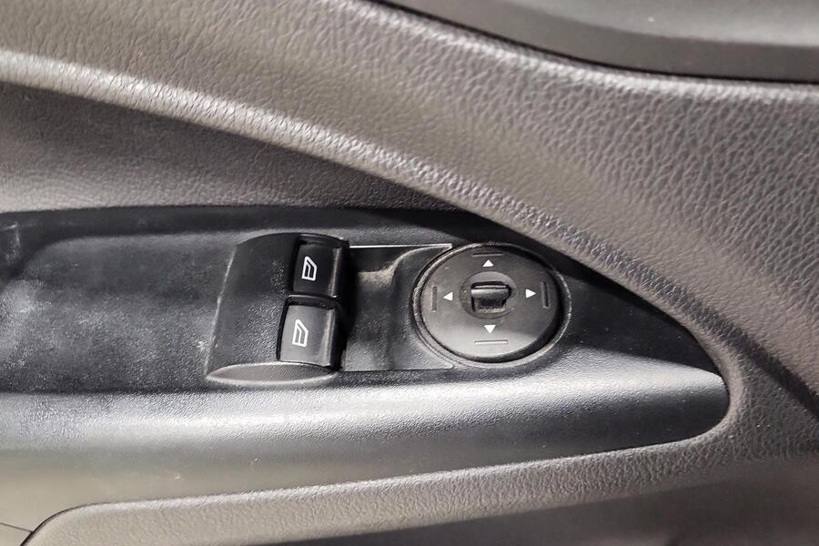 Ford Transit Connect vaihtoauto