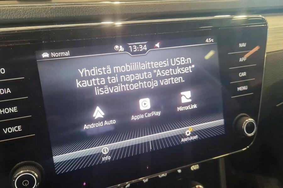 Skoda Superb vaihtoauto