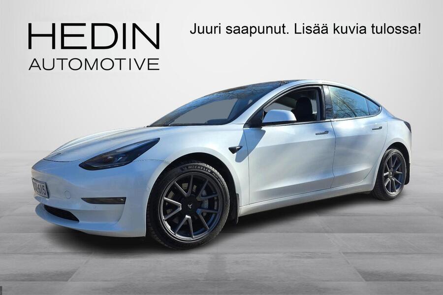 Tesla Model 3 vaihtoauto