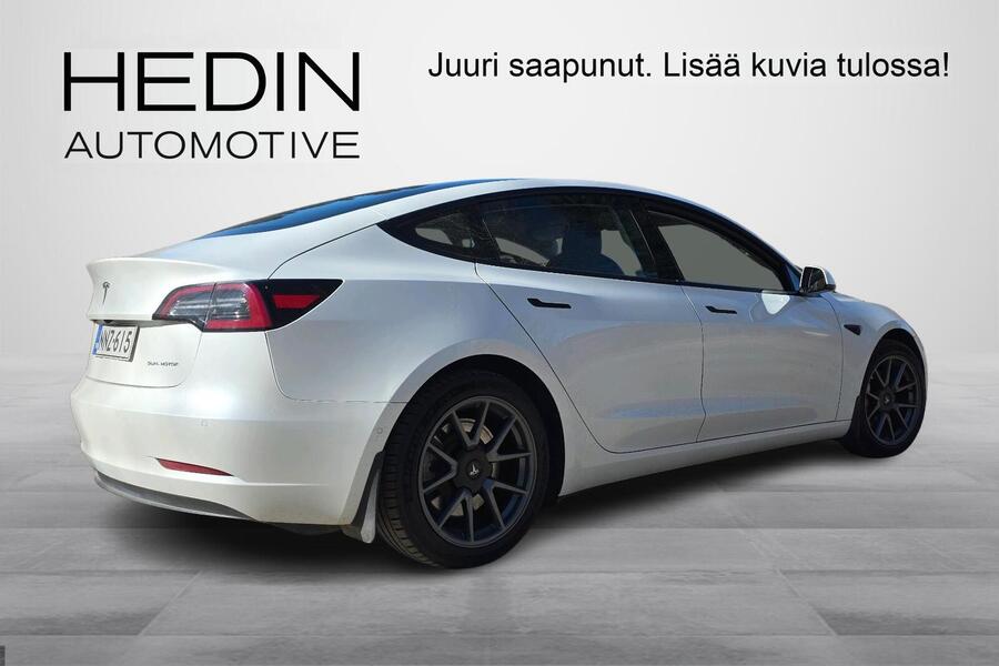 Tesla Model 3 vaihtoauto