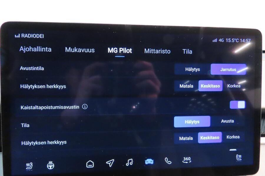 MG MGS5 EV vaihtoauto