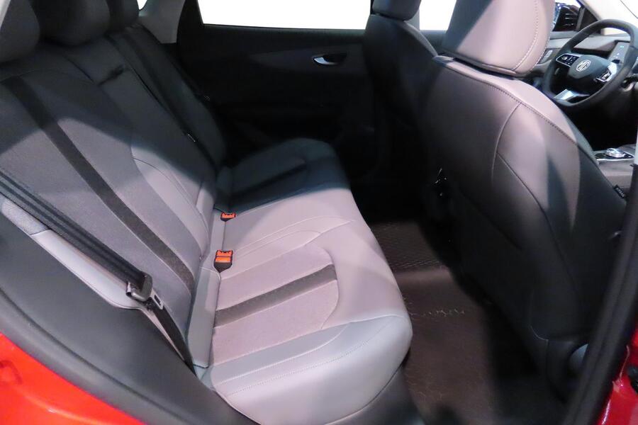 MG MGS5 EV vaihtoauto