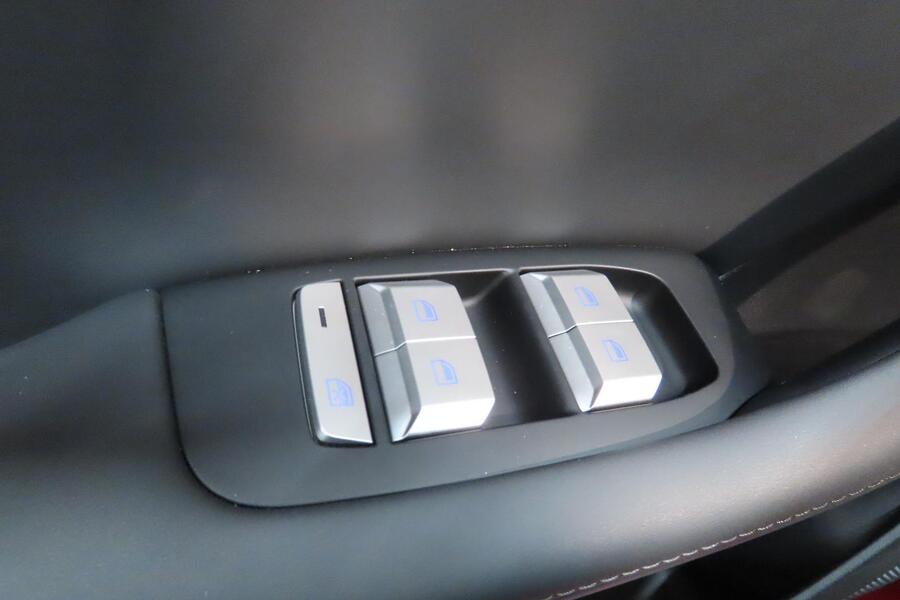 MG MGS5 EV vaihtoauto