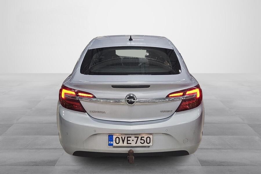 Opel Insignia vaihtoauto