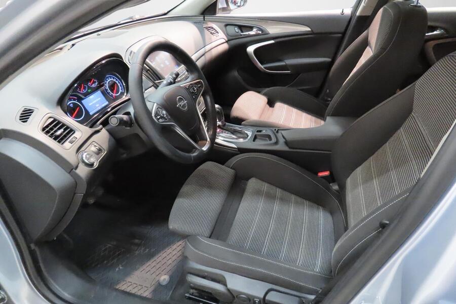 Opel Insignia vaihtoauto