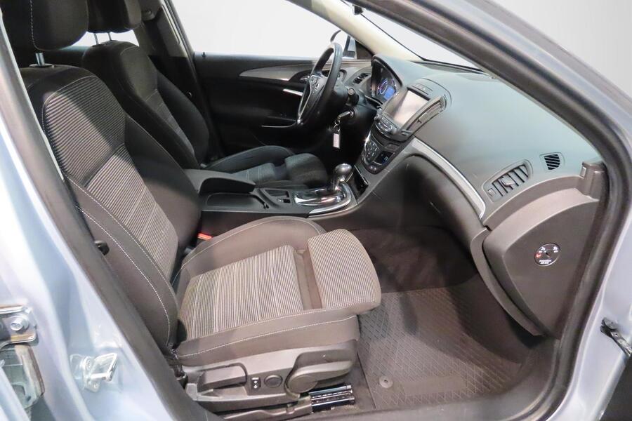 Opel Insignia vaihtoauto