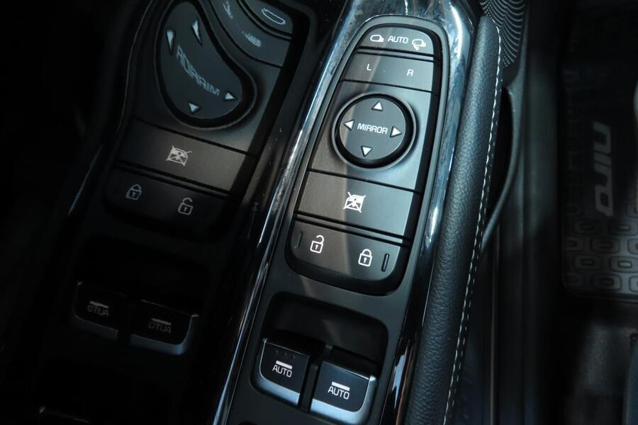 Kia Niro plug-in vaihtoauto