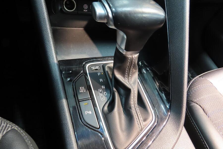 Kia Niro plug-in vaihtoauto