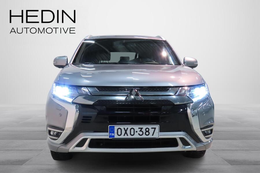 Mitsubishi Outlander PHEV vaihtoauto