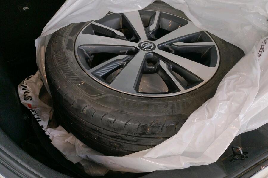 Nissan Leaf vaihtoauto