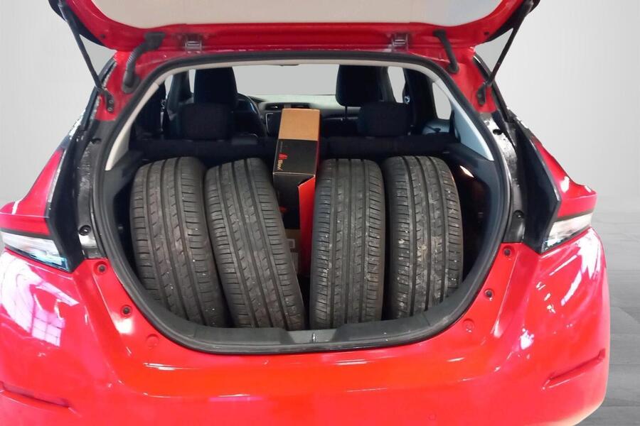 Nissan Leaf vaihtoauto