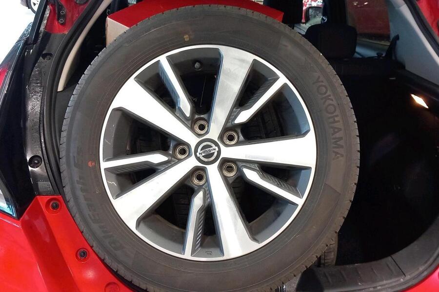 Nissan Leaf vaihtoauto