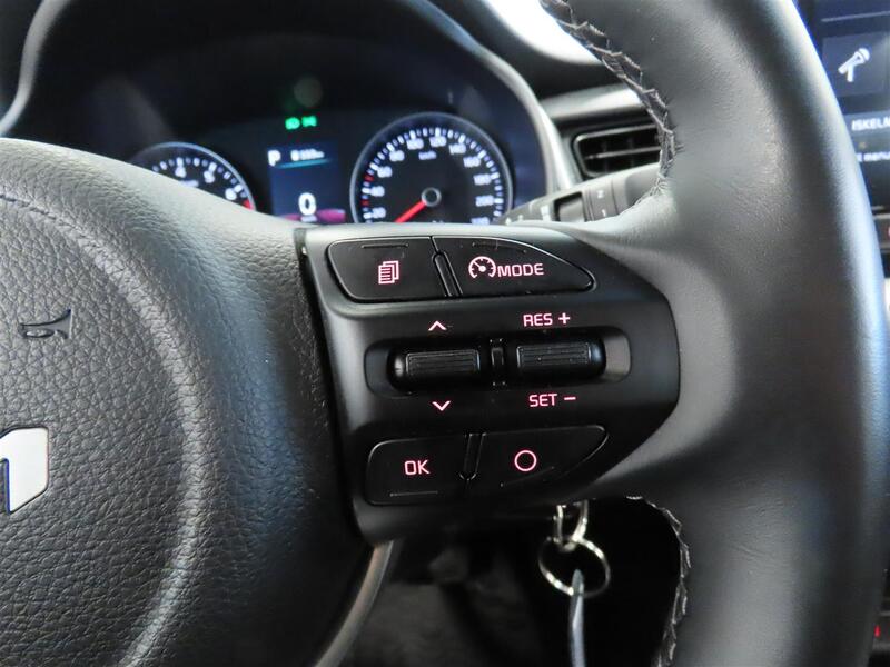 Kia Stonic vaihtoauto