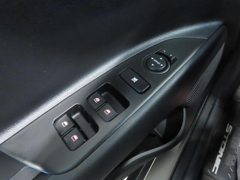 Kia Stonic vaihtoauto