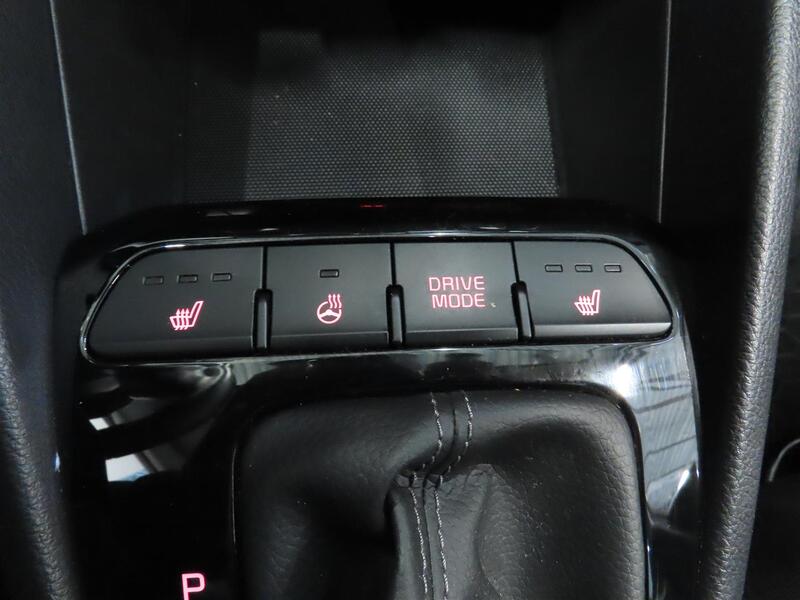 Kia Stonic vaihtoauto