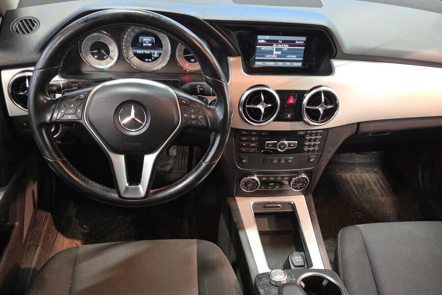 Mercedes-Benz GLK vaihtoauto