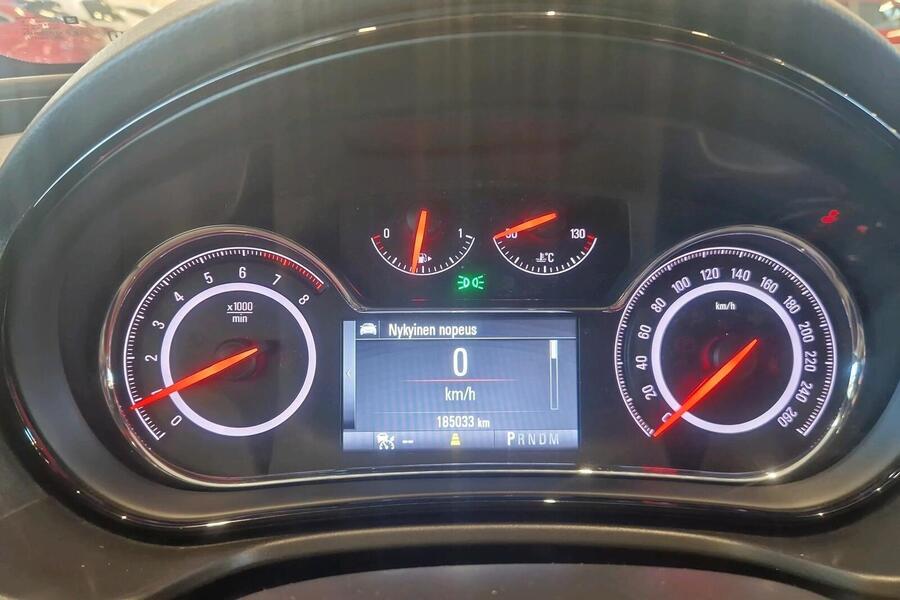 Opel Insignia vaihtoauto