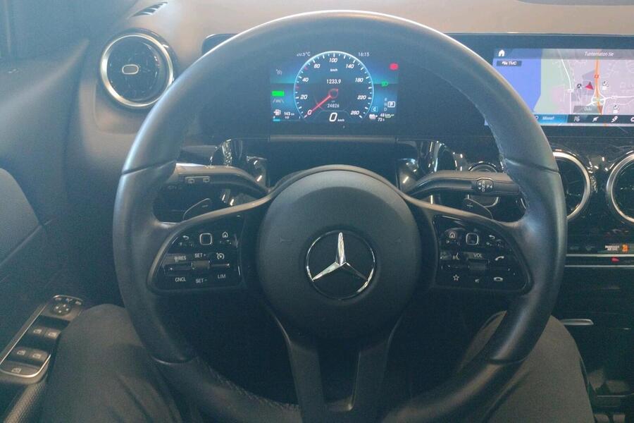 Mercedes-Benz GLA vaihtoauto