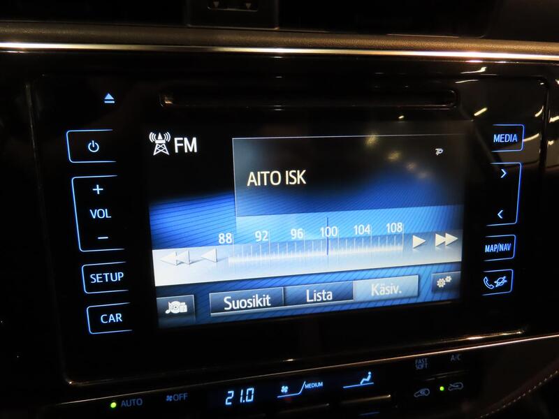 Toyota Auris vaihtoauto