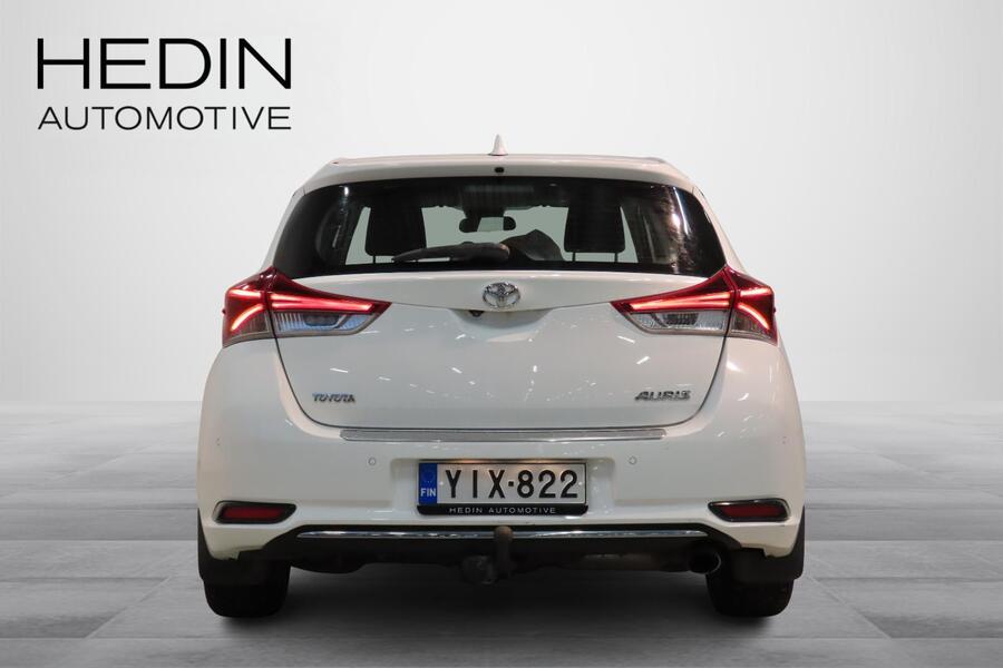 Toyota Auris vaihtoauto