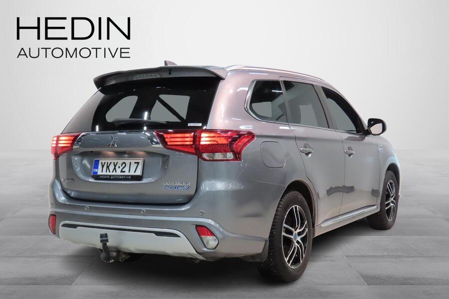 Mitsubishi Outlander PHEV vaihtoauto