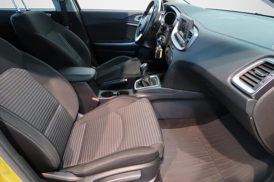 Kia XCeed vaihtoauto