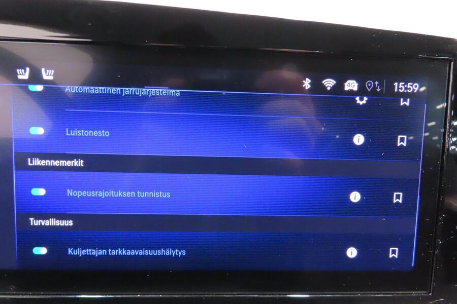 Opel Astra vaihtoauto