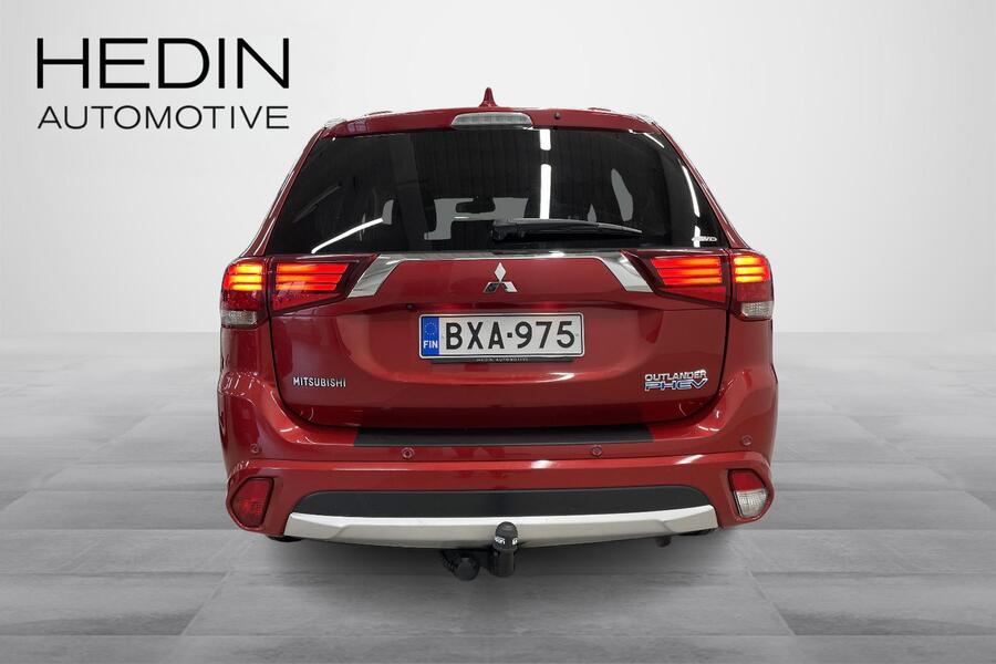 Mitsubishi Outlander PHEV vaihtoauto