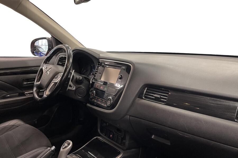 Mitsubishi Outlander PHEV vaihtoauto