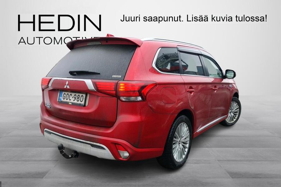 Mitsubishi Outlander PHEV vaihtoauto