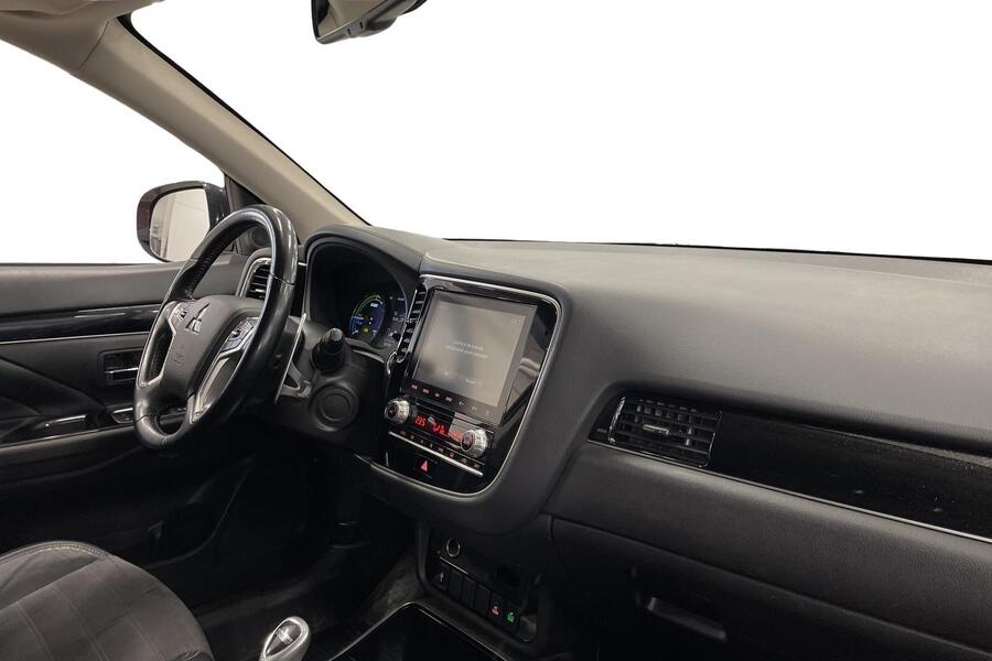 Mitsubishi Outlander PHEV vaihtoauto