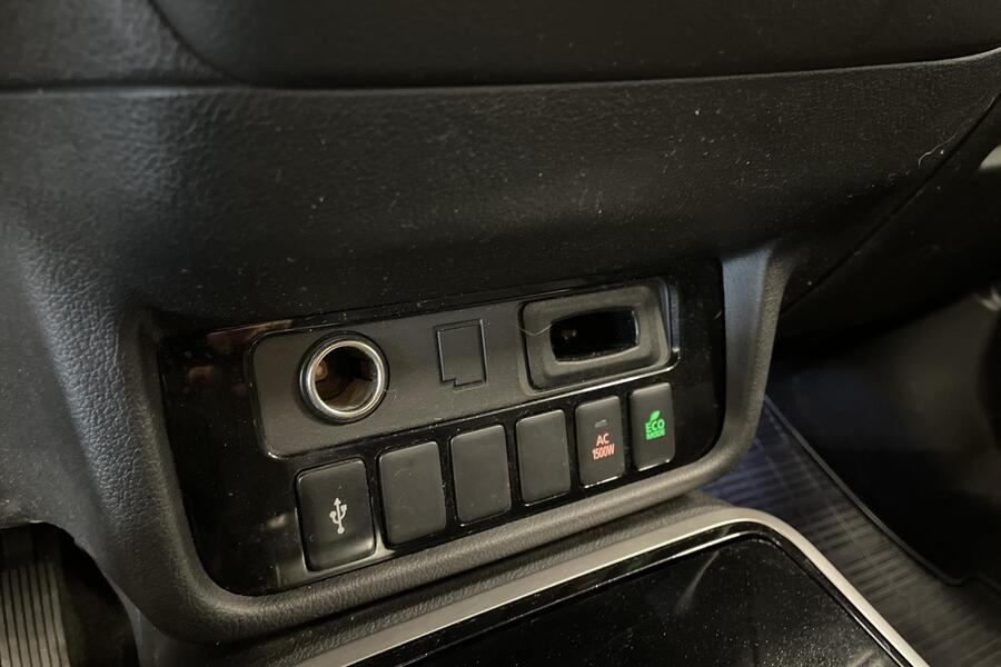 Mitsubishi Outlander PHEV vaihtoauto