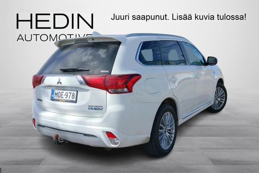 Mitsubishi Outlander PHEV vaihtoauto