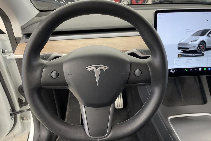 Tesla Model Y vaihtoauto