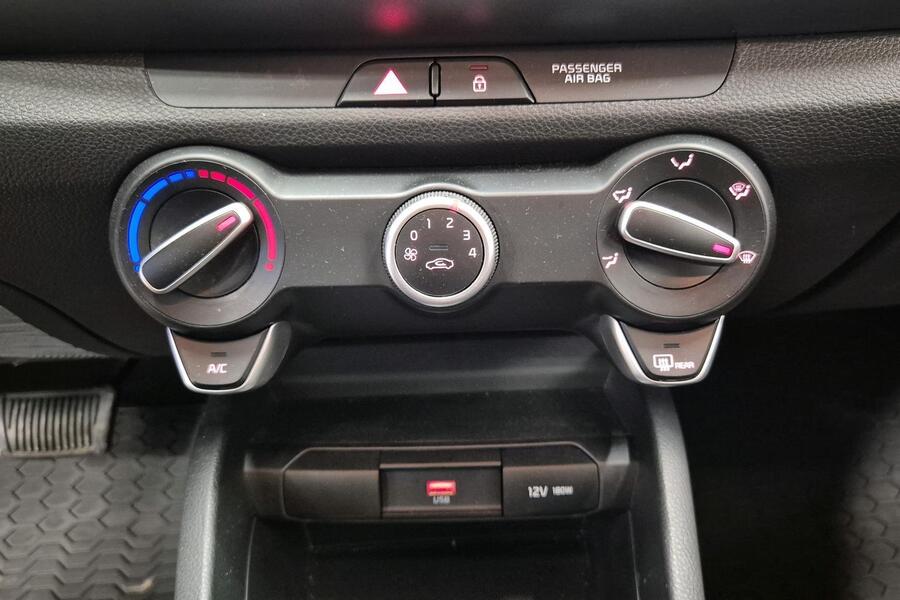 Kia Stonic vaihtoauto