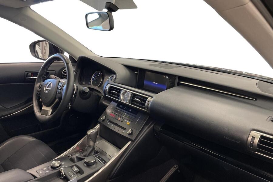 Lexus IS vaihtoauto