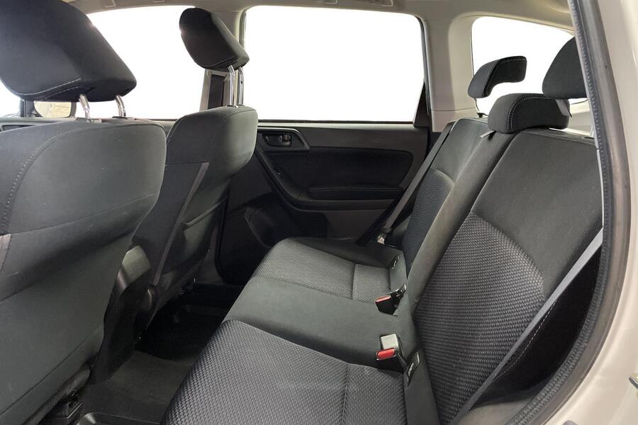 Subaru Forester vaihtoauto