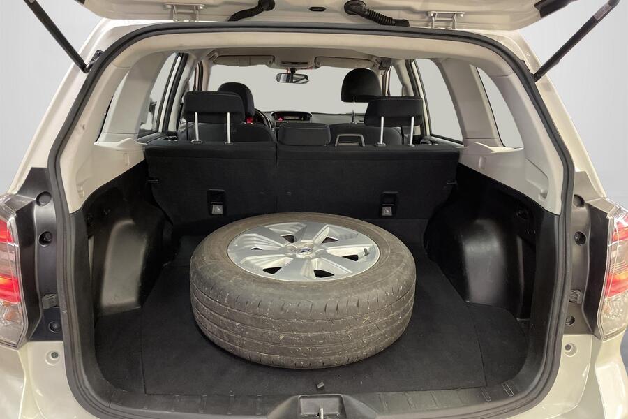 Subaru Forester vaihtoauto