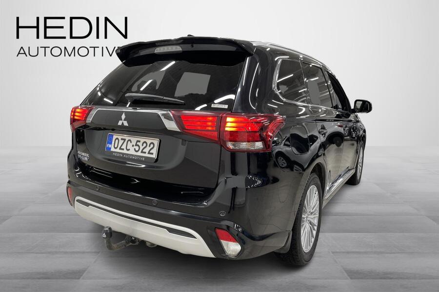 Mitsubishi Outlander PHEV vaihtoauto