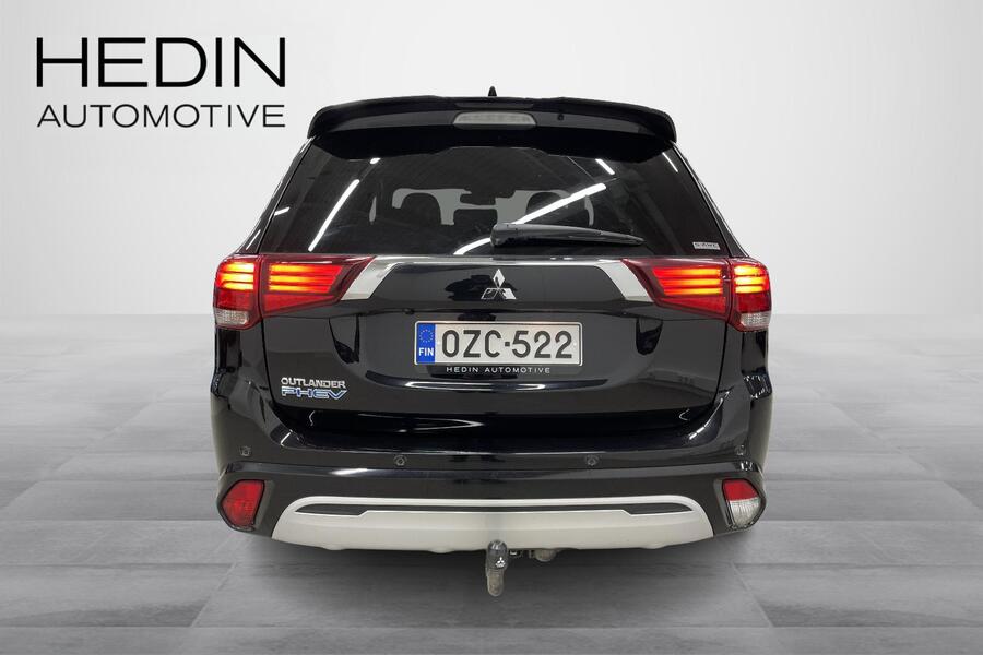 Mitsubishi Outlander PHEV vaihtoauto