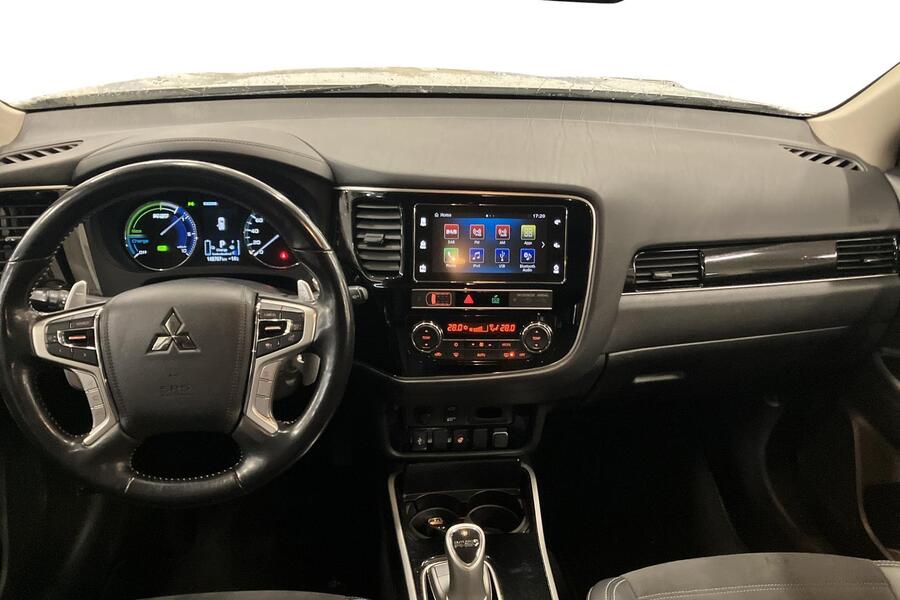 Mitsubishi Outlander PHEV vaihtoauto