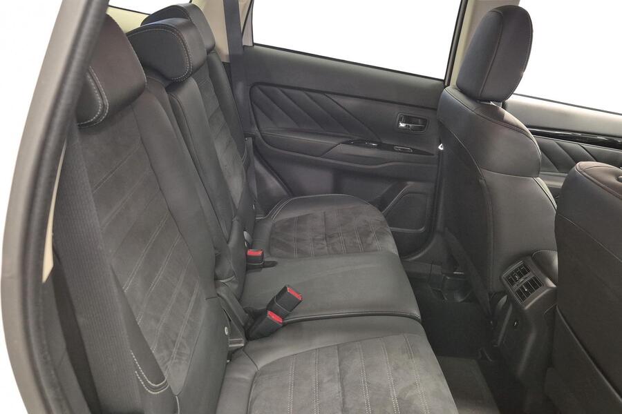 Mitsubishi Outlander PHEV vaihtoauto