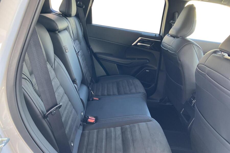 Mitsubishi Outlander vaihtoauto