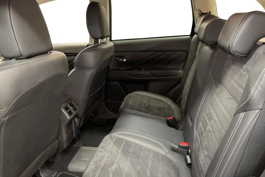 Mitsubishi Outlander PHEV vaihtoauto