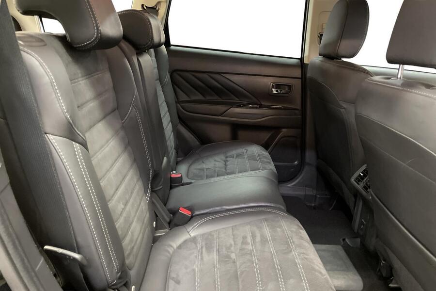 Mitsubishi Outlander PHEV vaihtoauto