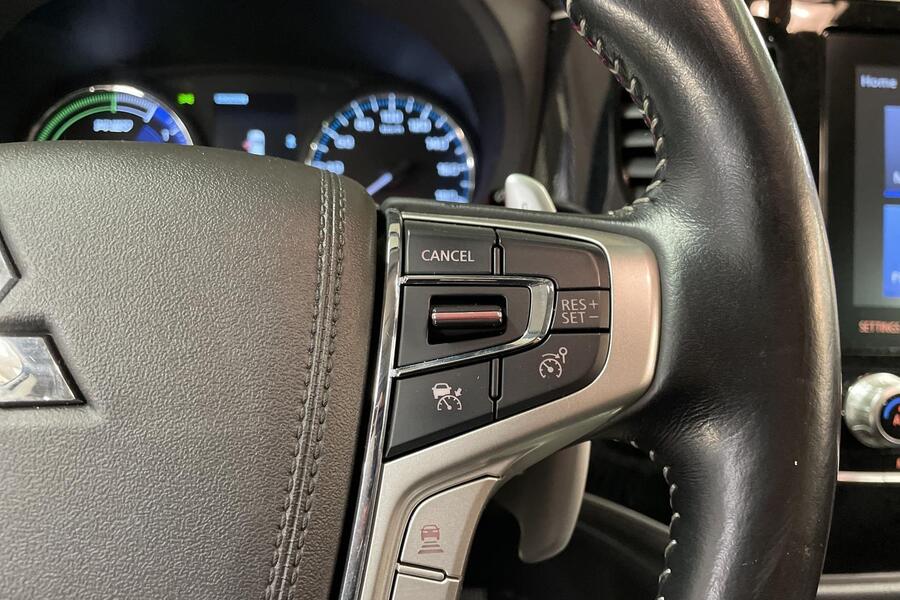 Mitsubishi Outlander PHEV vaihtoauto