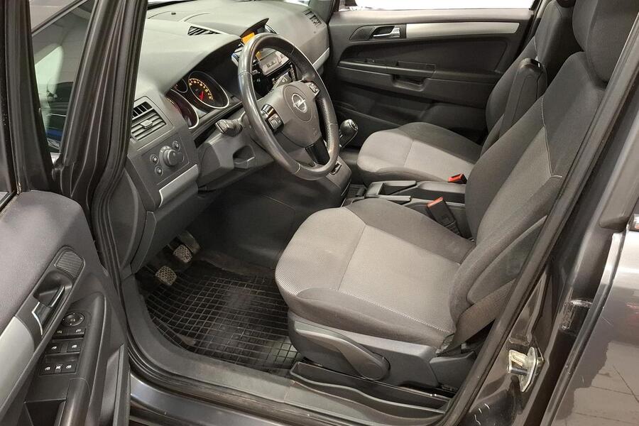 Opel Zafira vaihtoauto