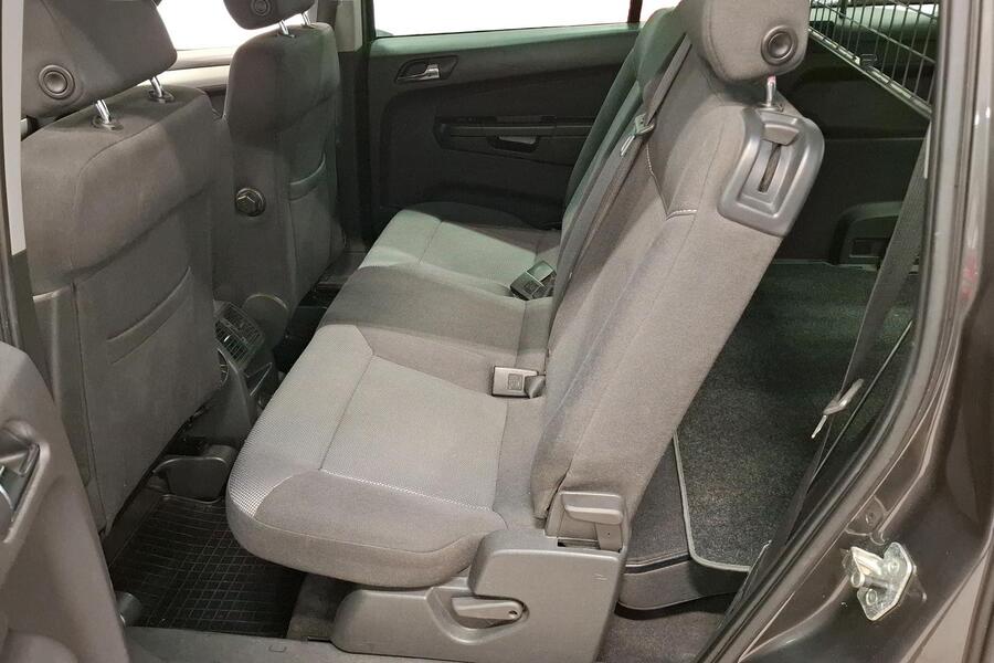 Opel Zafira vaihtoauto